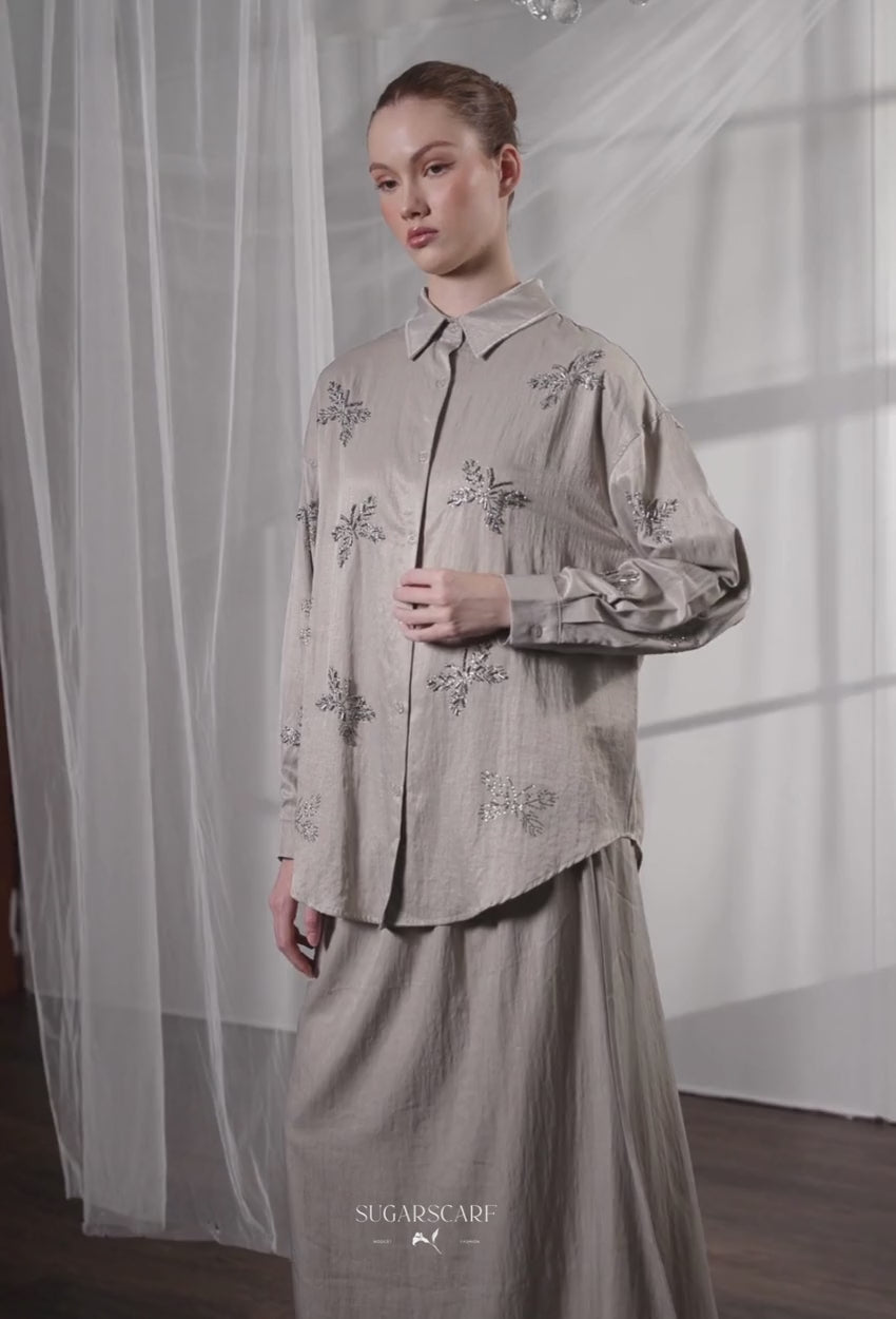 Geri Silky-Tencel Set In Crimson Gray