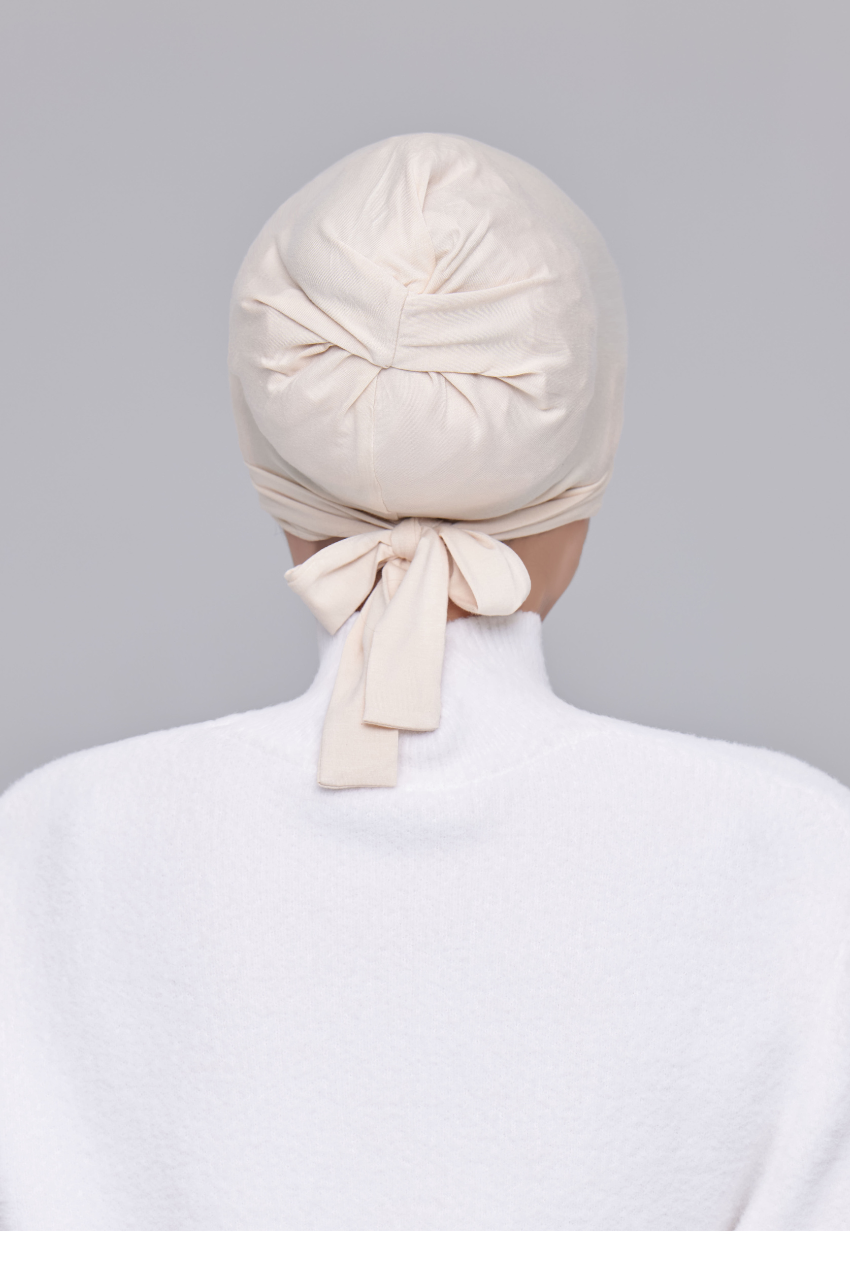 ( Signature Criss Cross) BambooViscose Ultimate Comfort Underscarf Inner In (Cream)