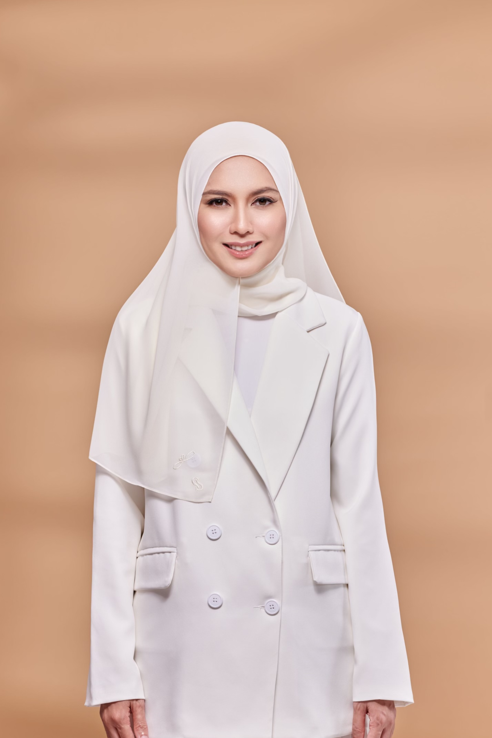 YES DEFECT - Emily Lux Chiffon ( Refresh - Pearl )