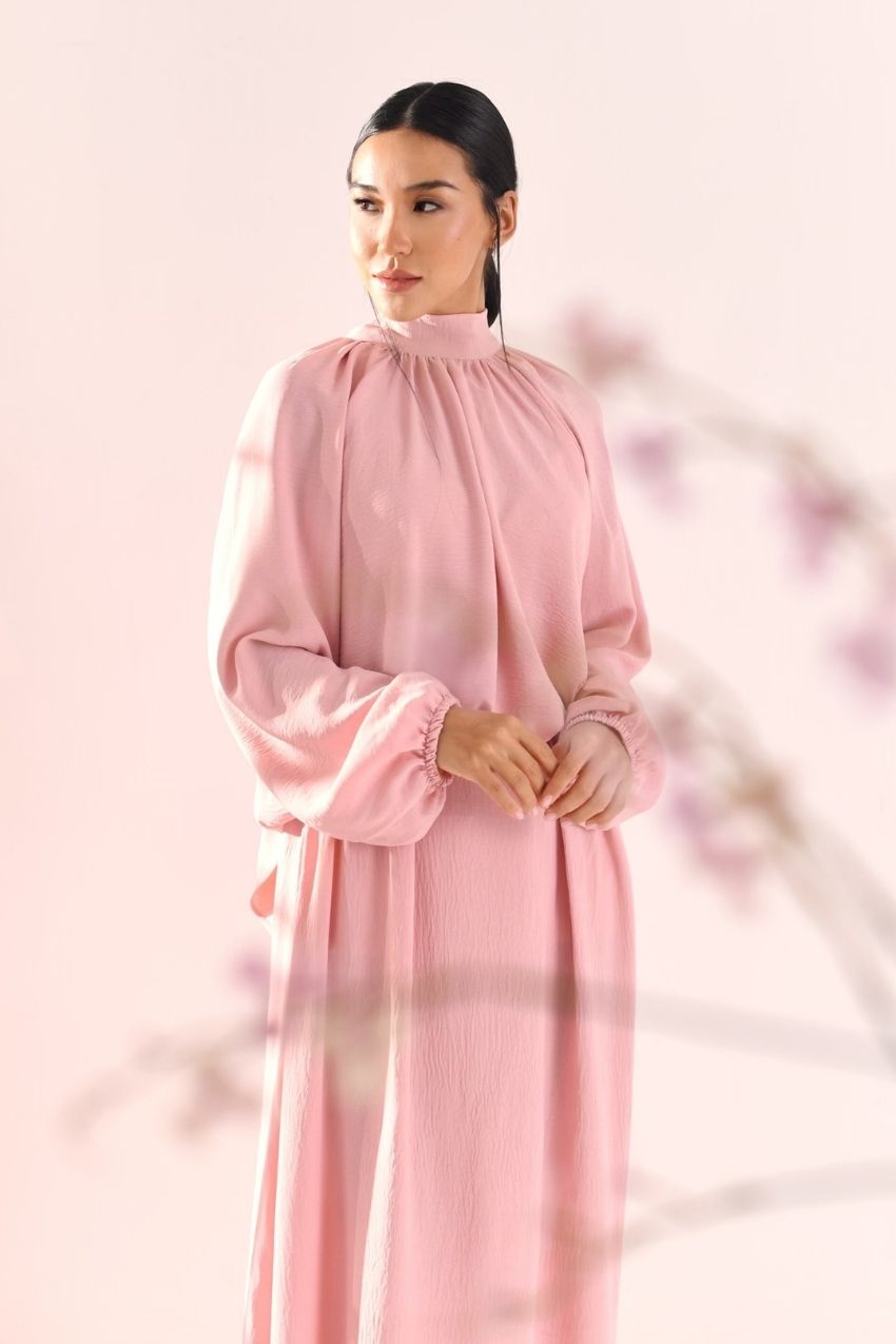 Young Seo Set in Sweetest Pink