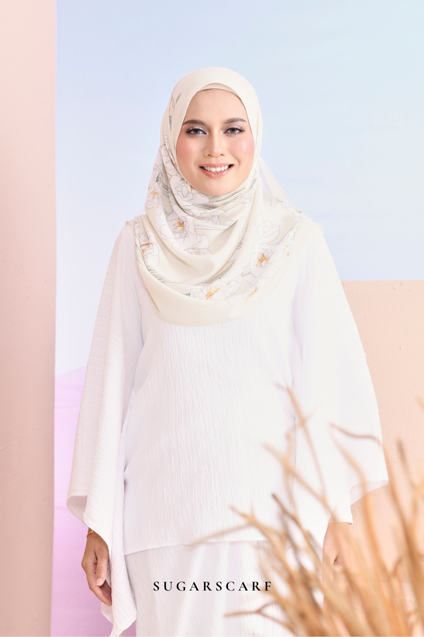 YES DEFECT - ( Long Shawl) Garden of Hurrem Bloom in ( YASMEEN )