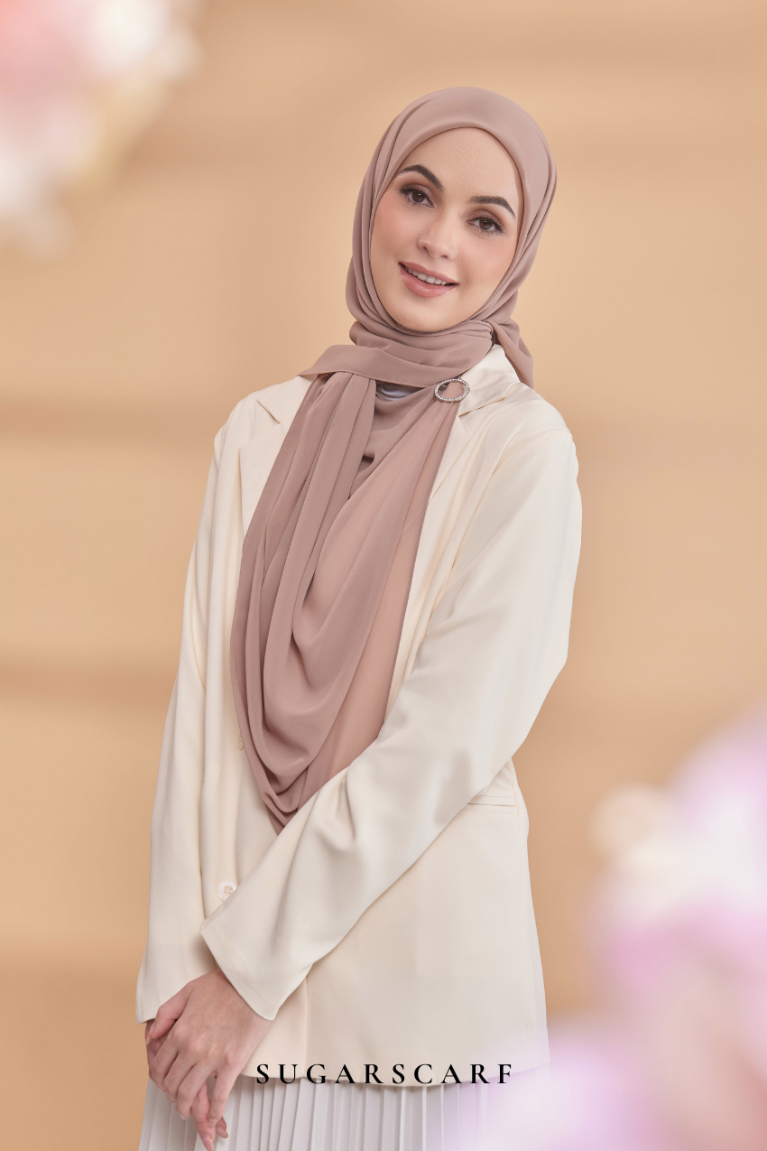 Emily Lux Chiffon  ( That Girl - Rosewood )