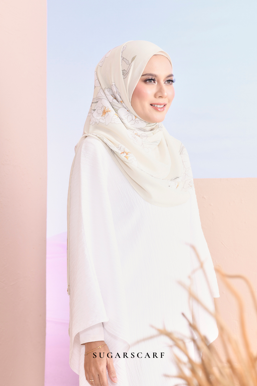 YES DEFECT - ( Long Shawl) Garden of Hurrem Bloom in ( YASMEEN )