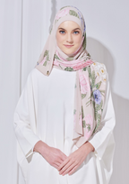 Sample - (Pleated Shawl) Bloom Journey Wide Pleats Scarf In Honey