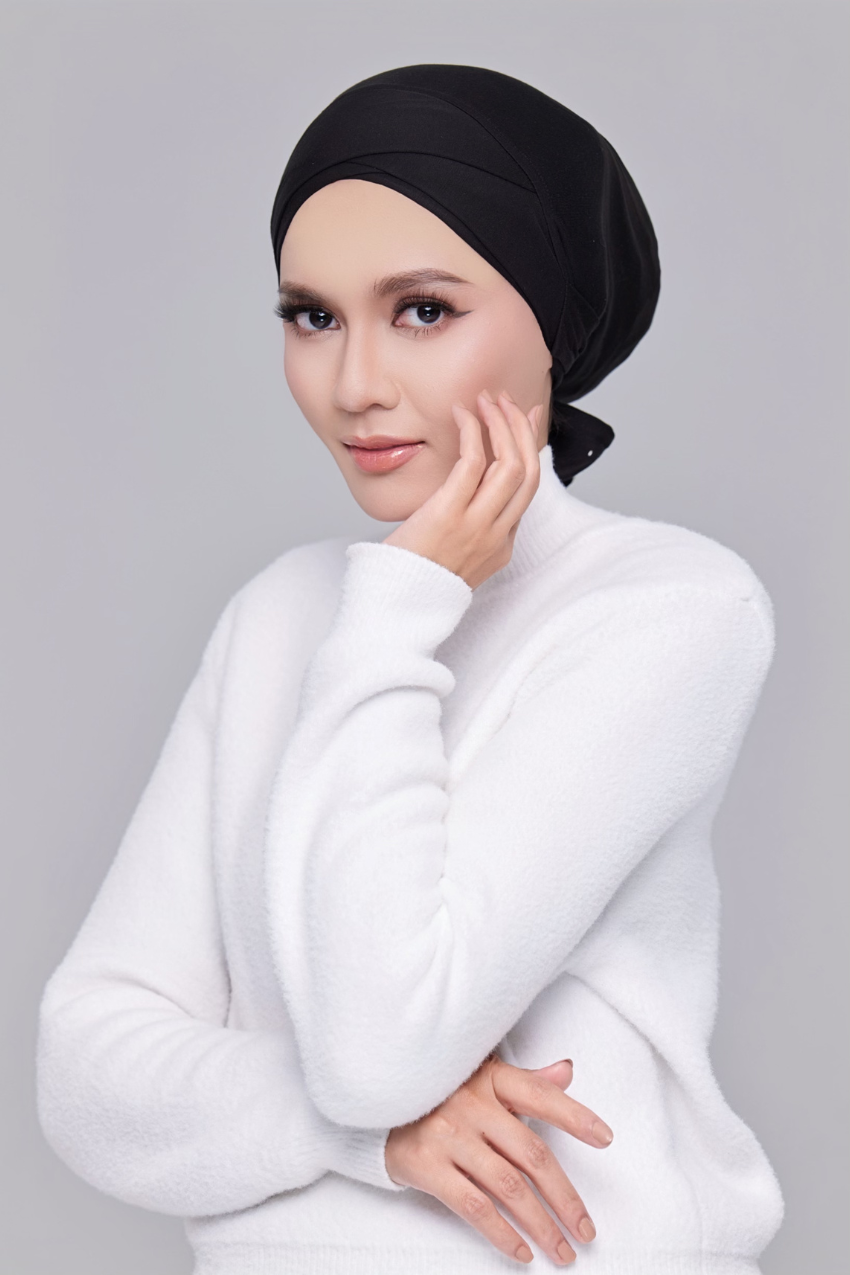 ( Signature Criss Cross) BambooViscose Ultimate Comfort Underscarf Inner In (Black)