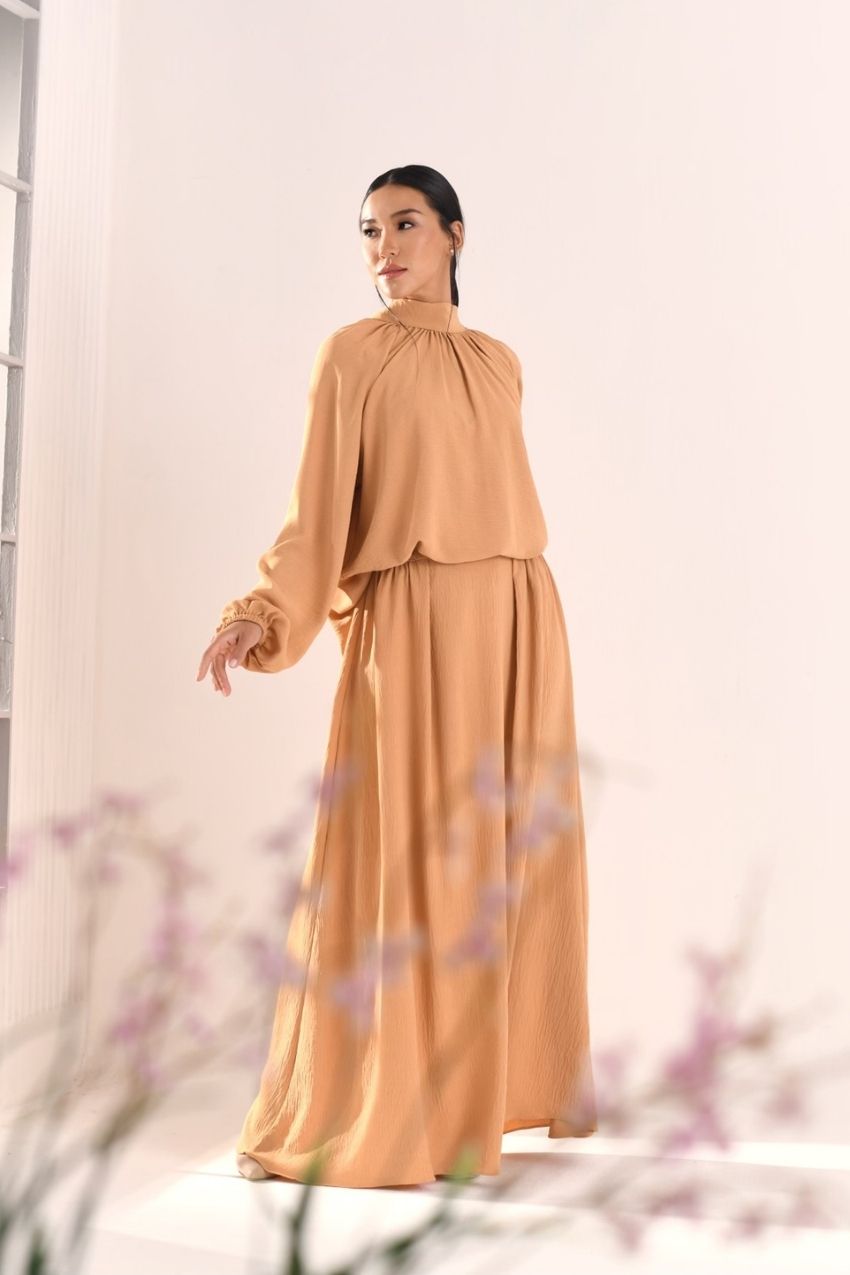 Young Seo Set in Lite Mustard