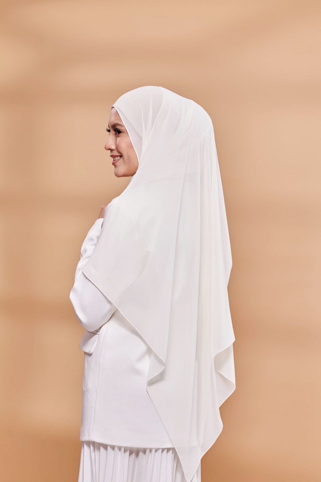 YES DEFECT - Emily Lux Chiffon ( Refresh - Pearl )