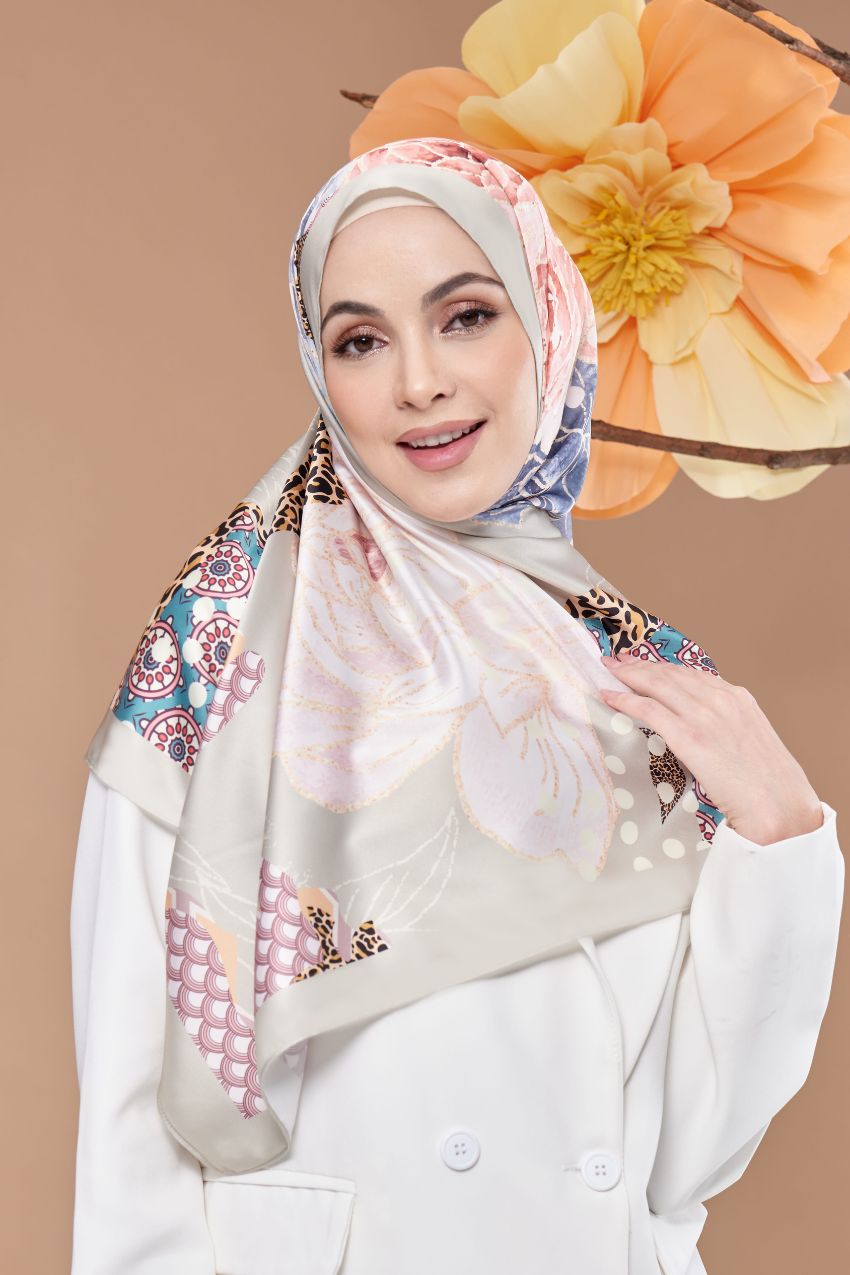 YES ( Shawl ) Andalusia Flower Mixed Satin Silk ( LABYRINTH)