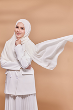 YES DEFECT - Emily Lux Chiffon ( Refresh - Pearl )