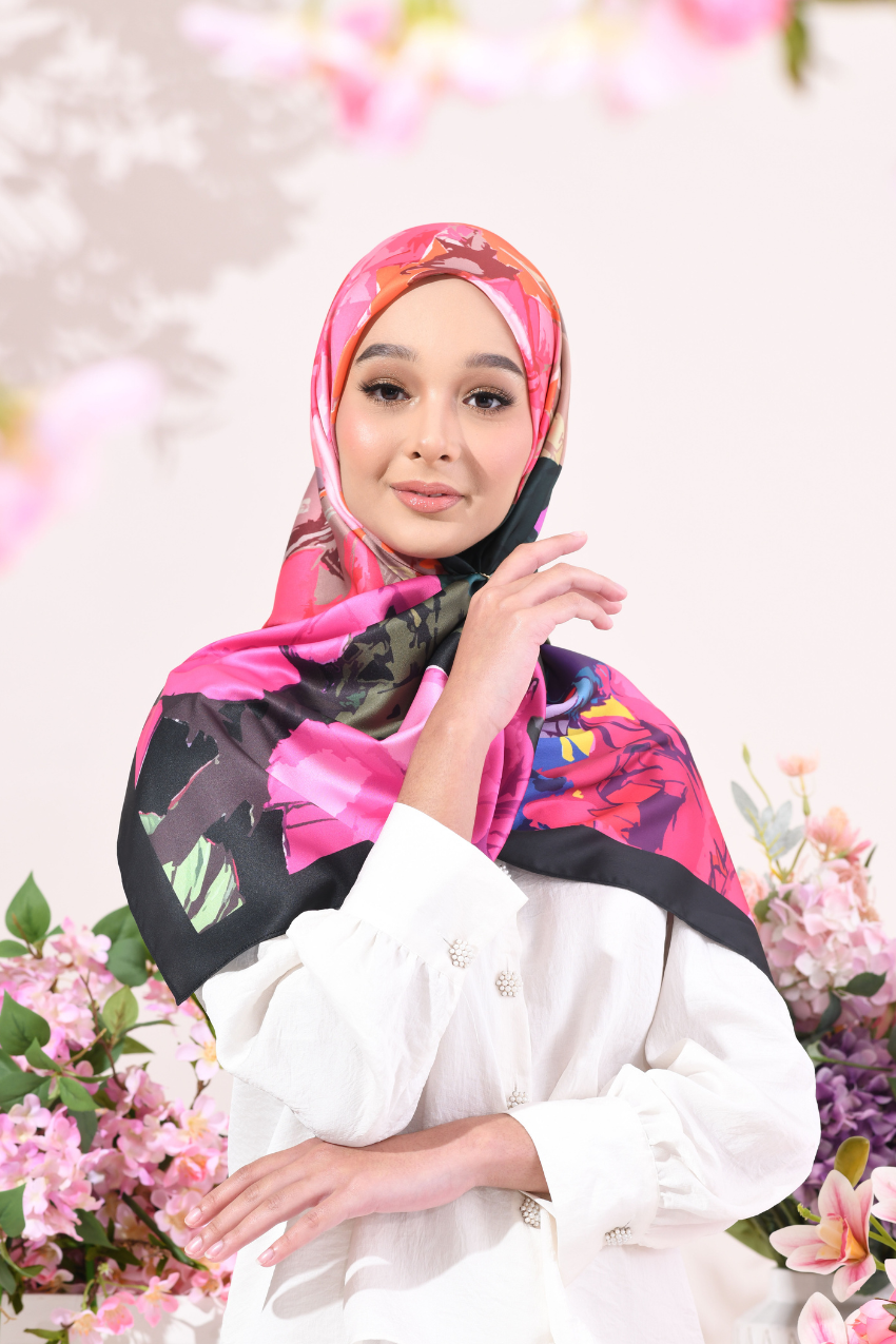 YES ( Square ) Soulful Bloom Mixed Silk Satin Scarf ( Zara )