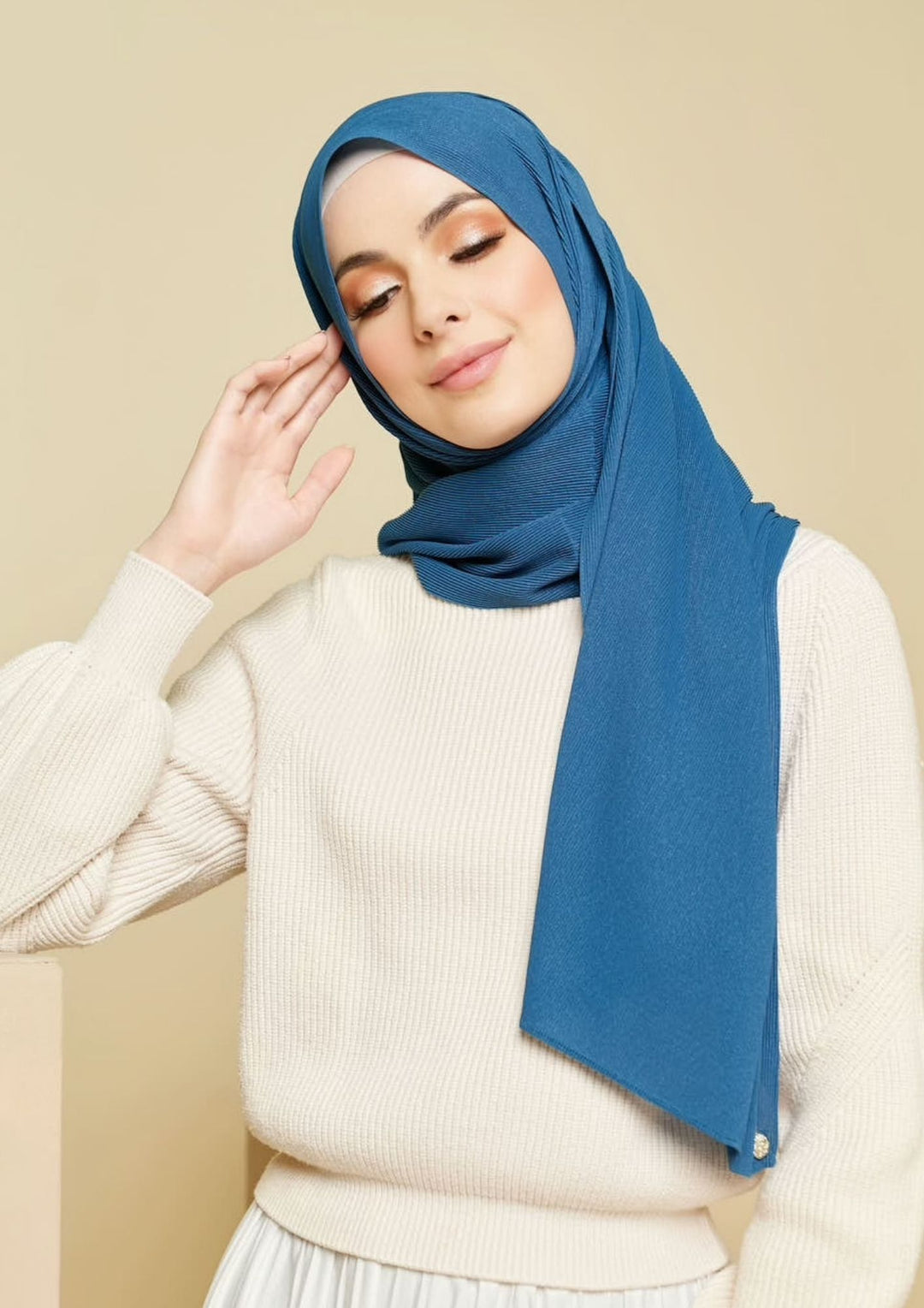 (SAMPLE) Breeze Plain Glitter Wide Full Pleats Shawl In No-Deok