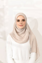 Sample - Monogram Wide Pleats Shawl (Creative Beige)