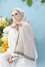 (SAMPLE) Classy Pleated Scarf in Kelly Taylor