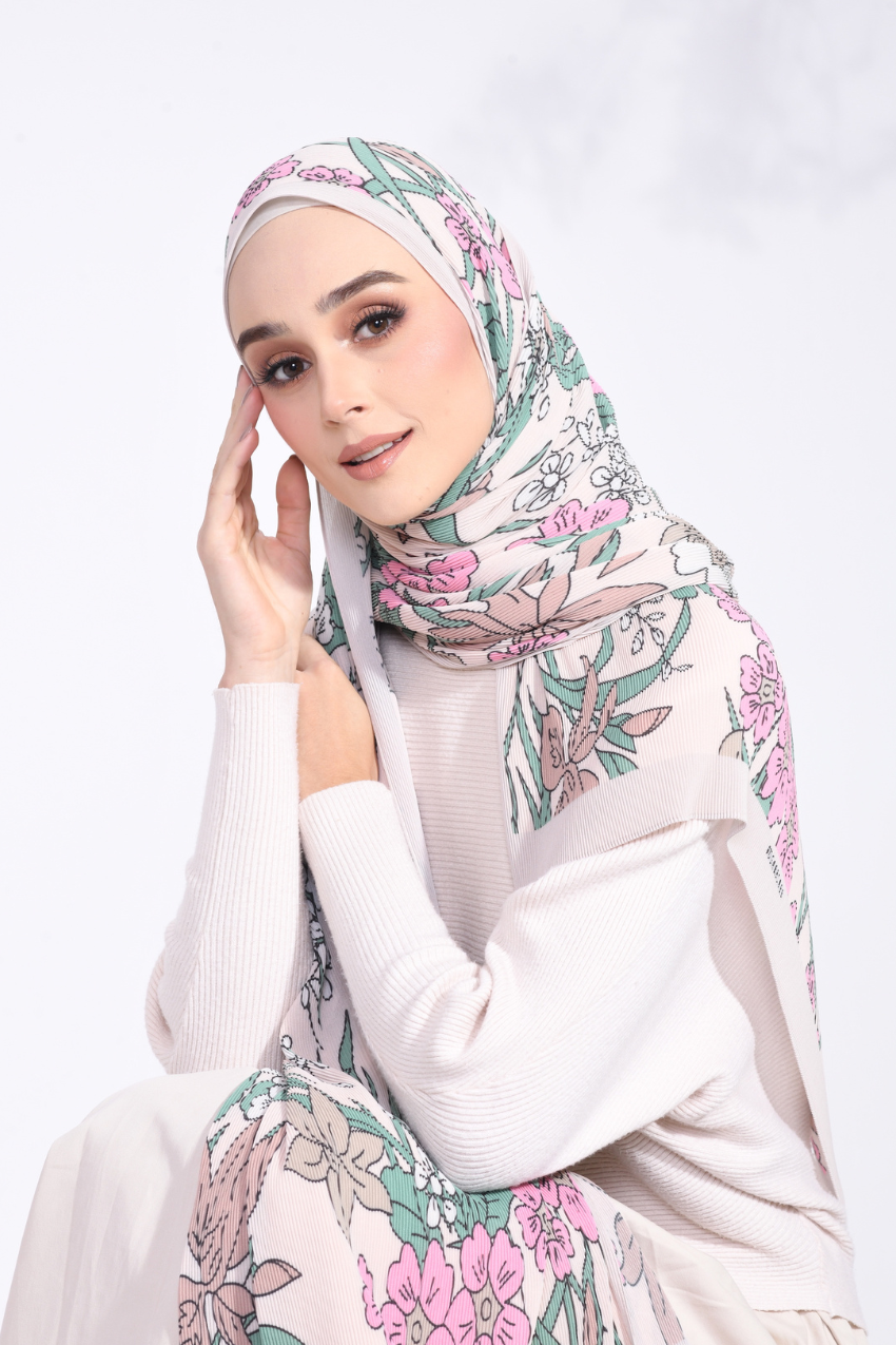 (SAMPLE) ( Full Wide Pleats Shawl ) Wild Blooms ( Diana )