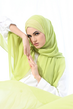YES DEFECT - Madison Classic Lux Chiffon Semi Instant In Apple Celery