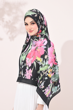(SAMPLE) ( Full Wide Pleats Shawl ) Paint in Bloom ( GOSSIP )