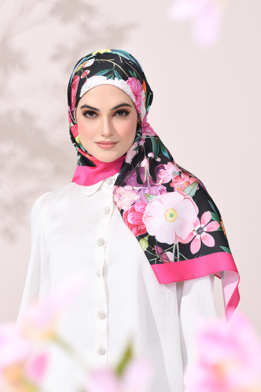 YES DEFECT - ( Square ) SWEETHEART Soft Silk Matte Satin ( BE MINE )