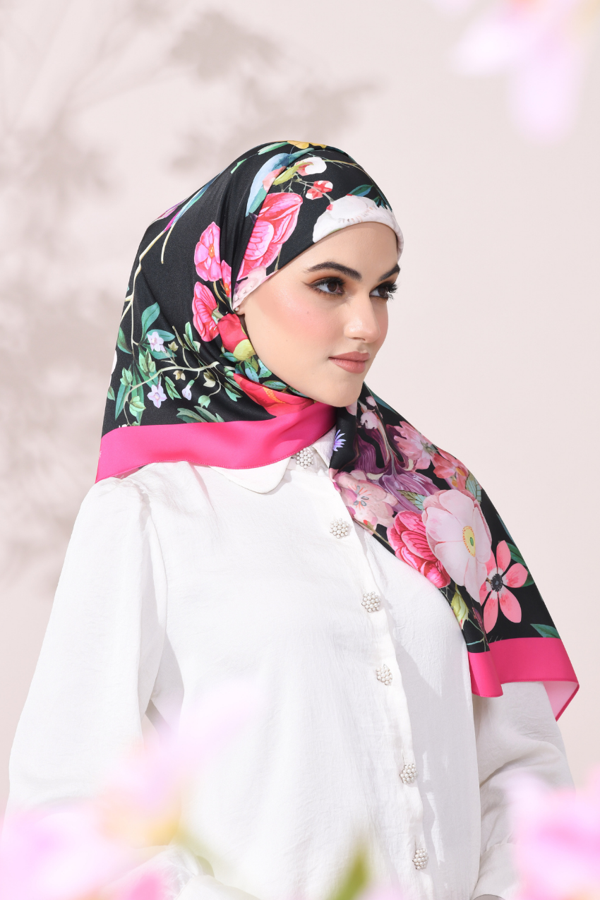 YES DEFECT - ( Square ) SWEETHEART Soft Silk Matte Satin ( BE MINE )