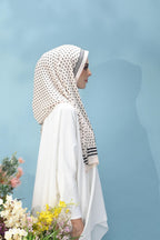 (SAMPLE) Classy Pleated Scarf in Kelly Taylor