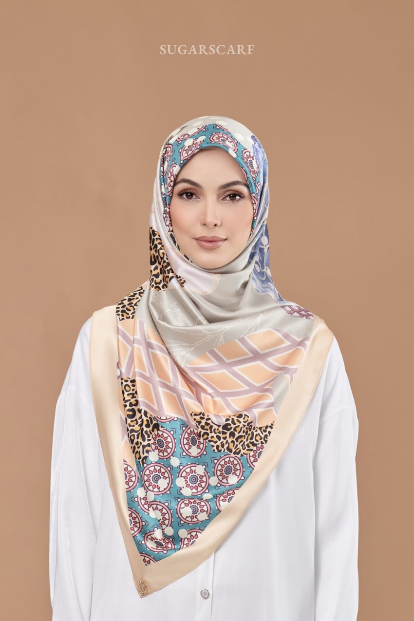 ( Square ) Andalusia Flower Mixed Satin Silk ( LABYRINTH )