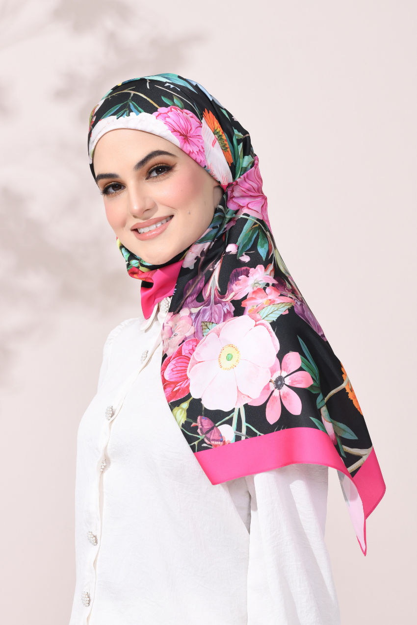 YES DEFECT - ( Square ) SWEETHEART Soft Silk Matte Satin ( BE MINE )