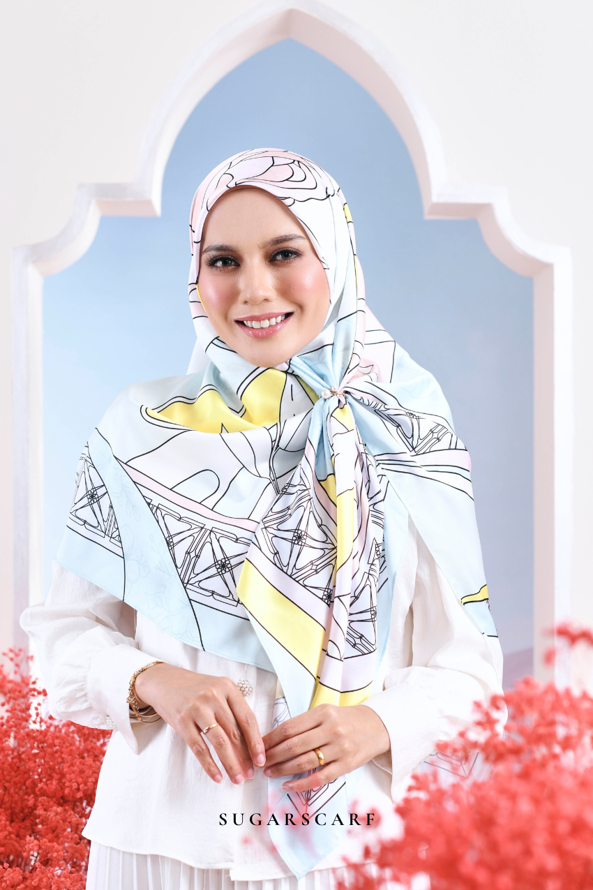 ( Square ) Garden of Hurrem Bloom Mixed Silk Satin Scarf ( ELA )