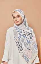 (SAMPLE) (PLEATS WIDE) Hello Gorgeous in InLove