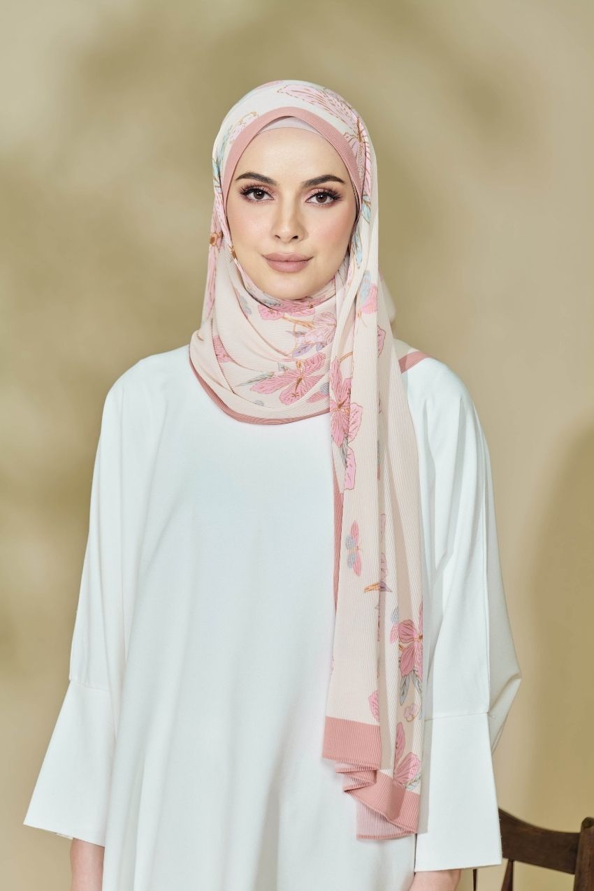 (SAMPLE) Abstract x Bloom Journey Wide Pleats Scarf In ( Sweet Child ) - with Box