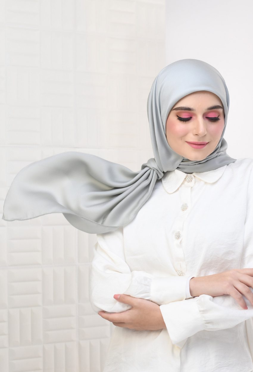 YES DEFECT - YOUR NEW MATE Smooth Satin Silk - Cloud