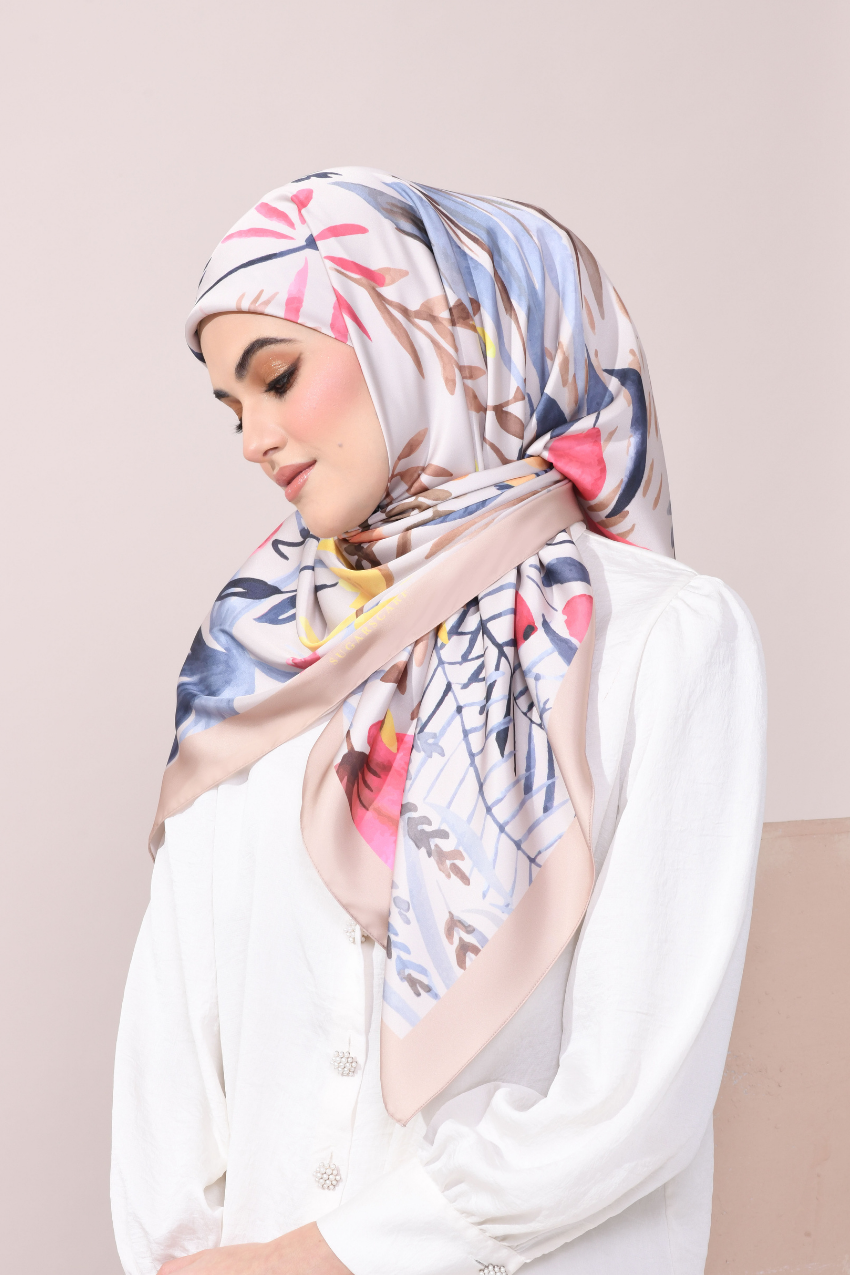 YES ( Square ) SWEETHEART Soft Silk Matte Satin ( FRIENDSHIP )