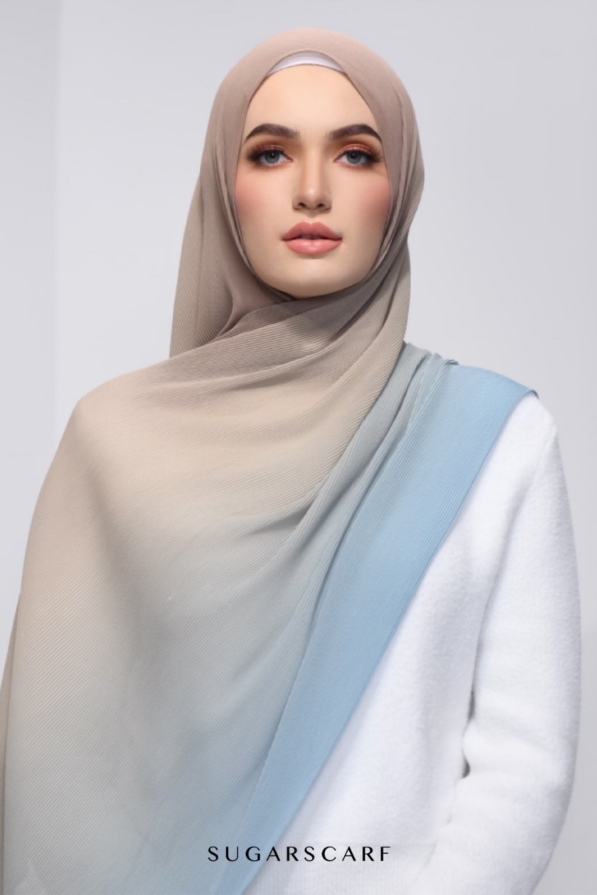 Sample Ombré Lumiére Wide Pleats in Raisa