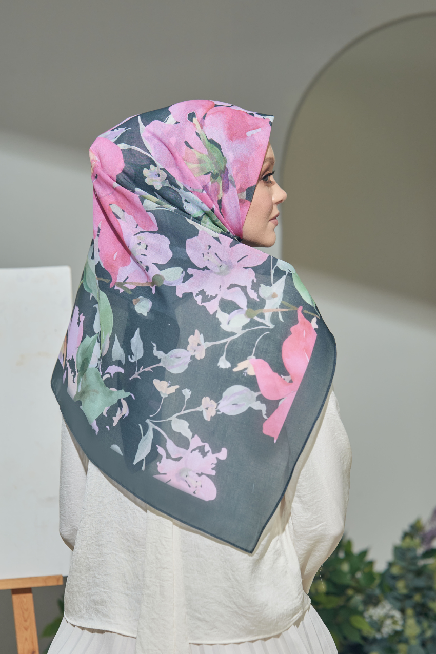 YES ( Square ) Paint in Bloom Cotton Premium Scarf ( GOSSIP )