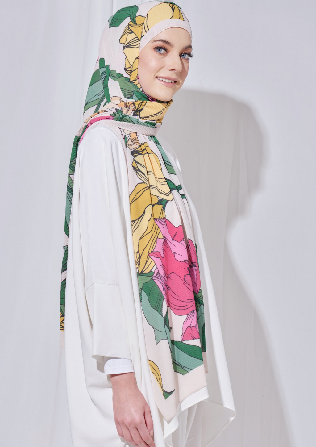 Sample (Pleated Shawl) Bloom Journey Wide Pleats Scarf In Never Apart