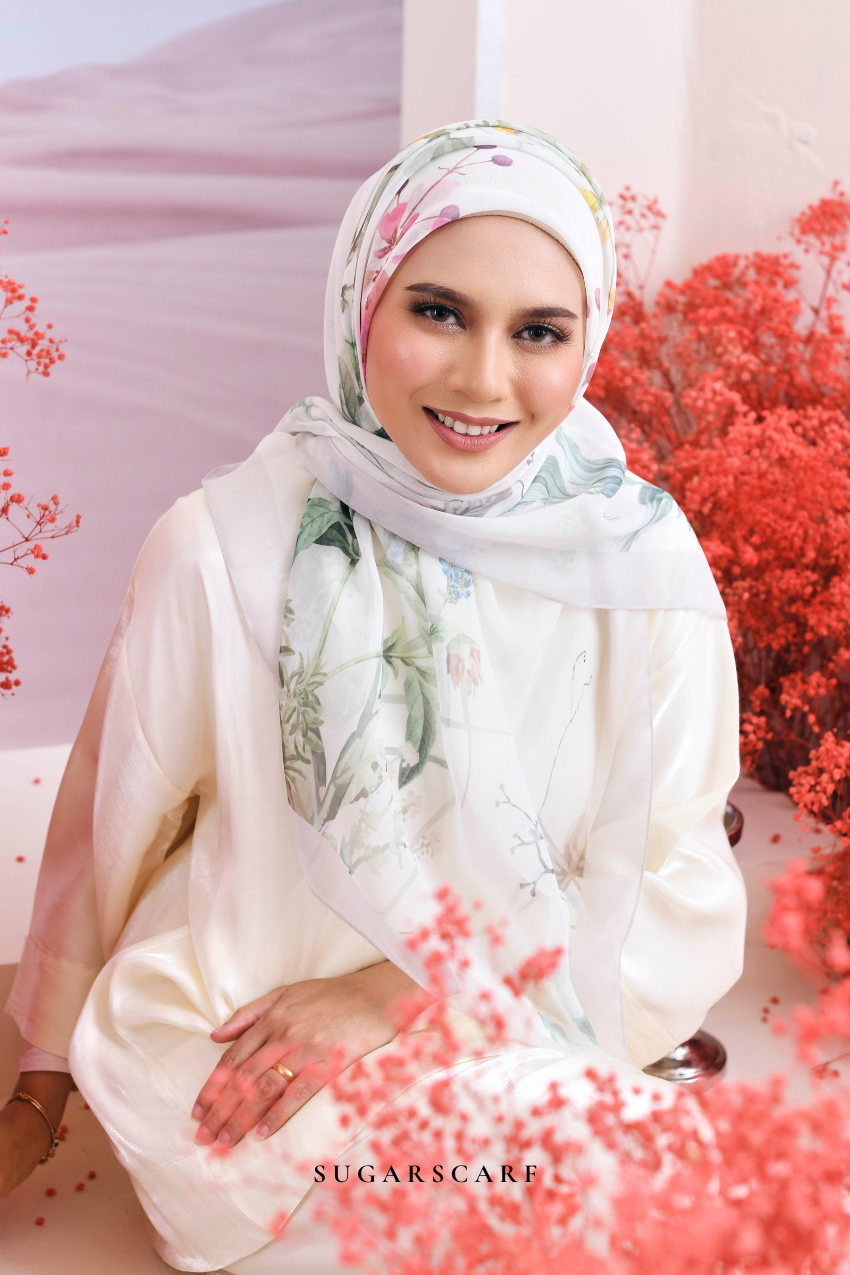 YES ( Japanese Voile Vol2 Square Scarf ) Garden of Hurrem Bloom in ( REYHAN )