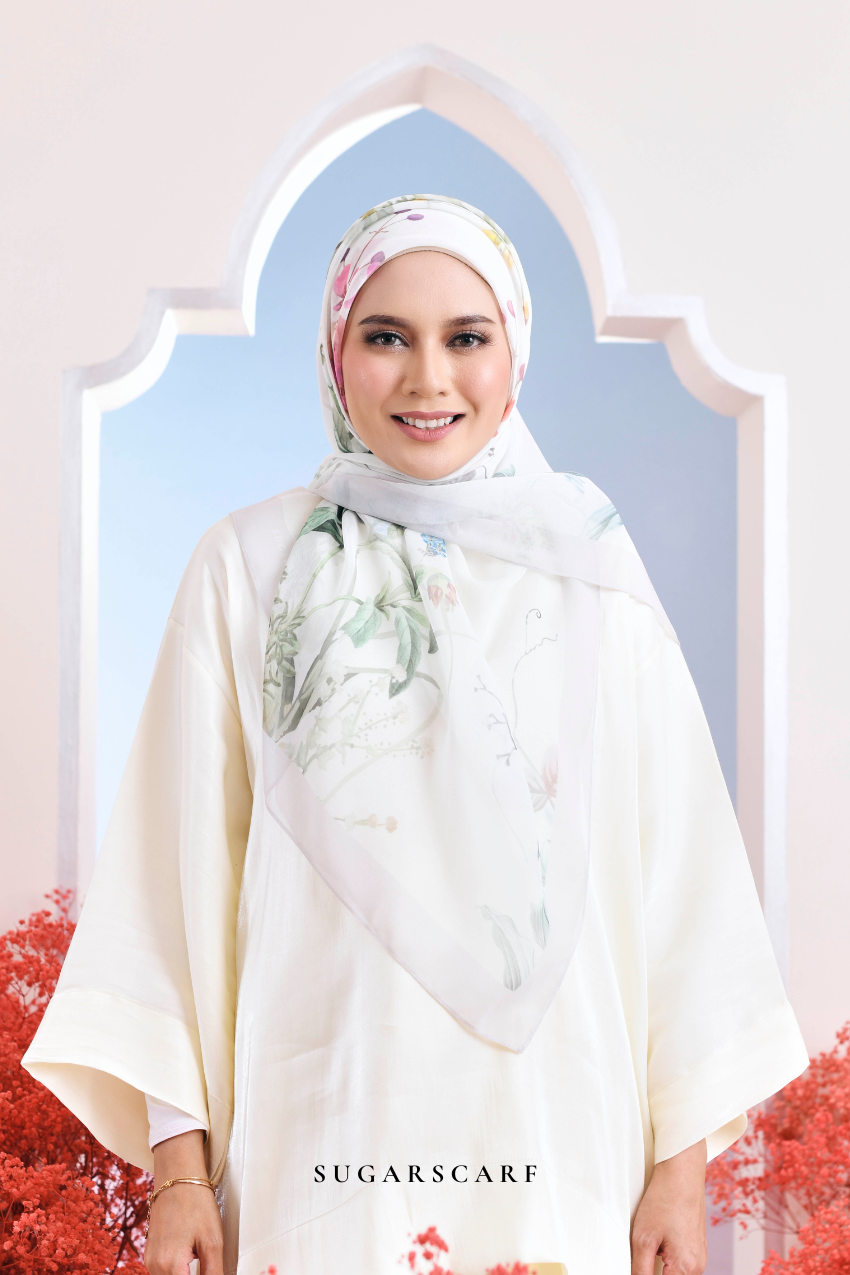 YES ( Japanese Voile Vol2 Square Scarf ) Garden of Hurrem Bloom in ( REYHAN )