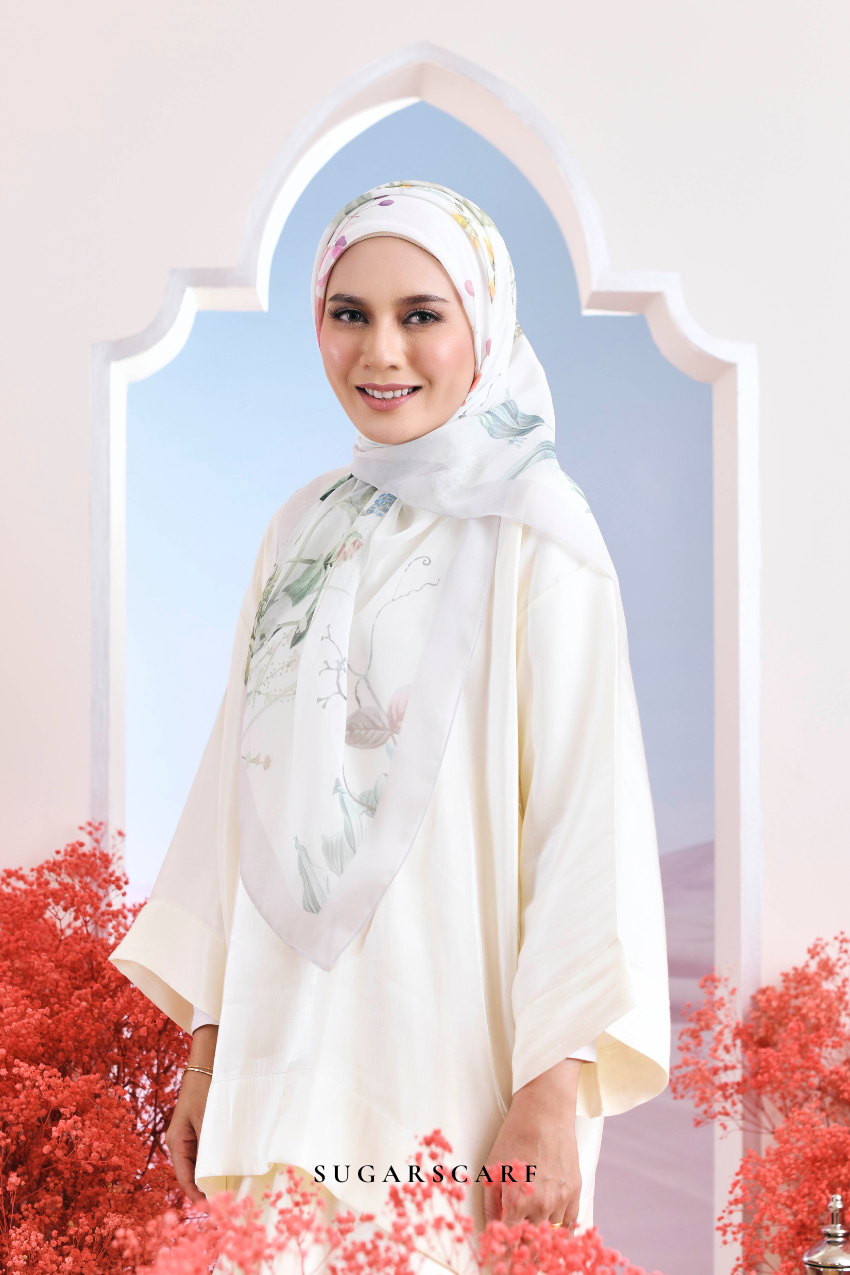 YES ( Japanese Voile Vol2 Square Scarf ) Garden of Hurrem Bloom in ( REYHAN )