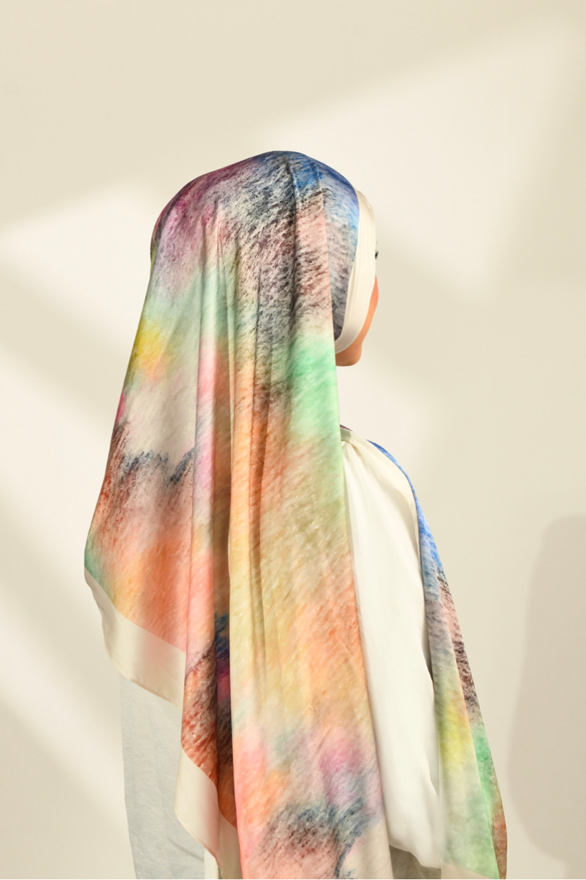 YES DEFECT-  Dolce Vita Mixed Satin Silk Long Shawl in New Dream