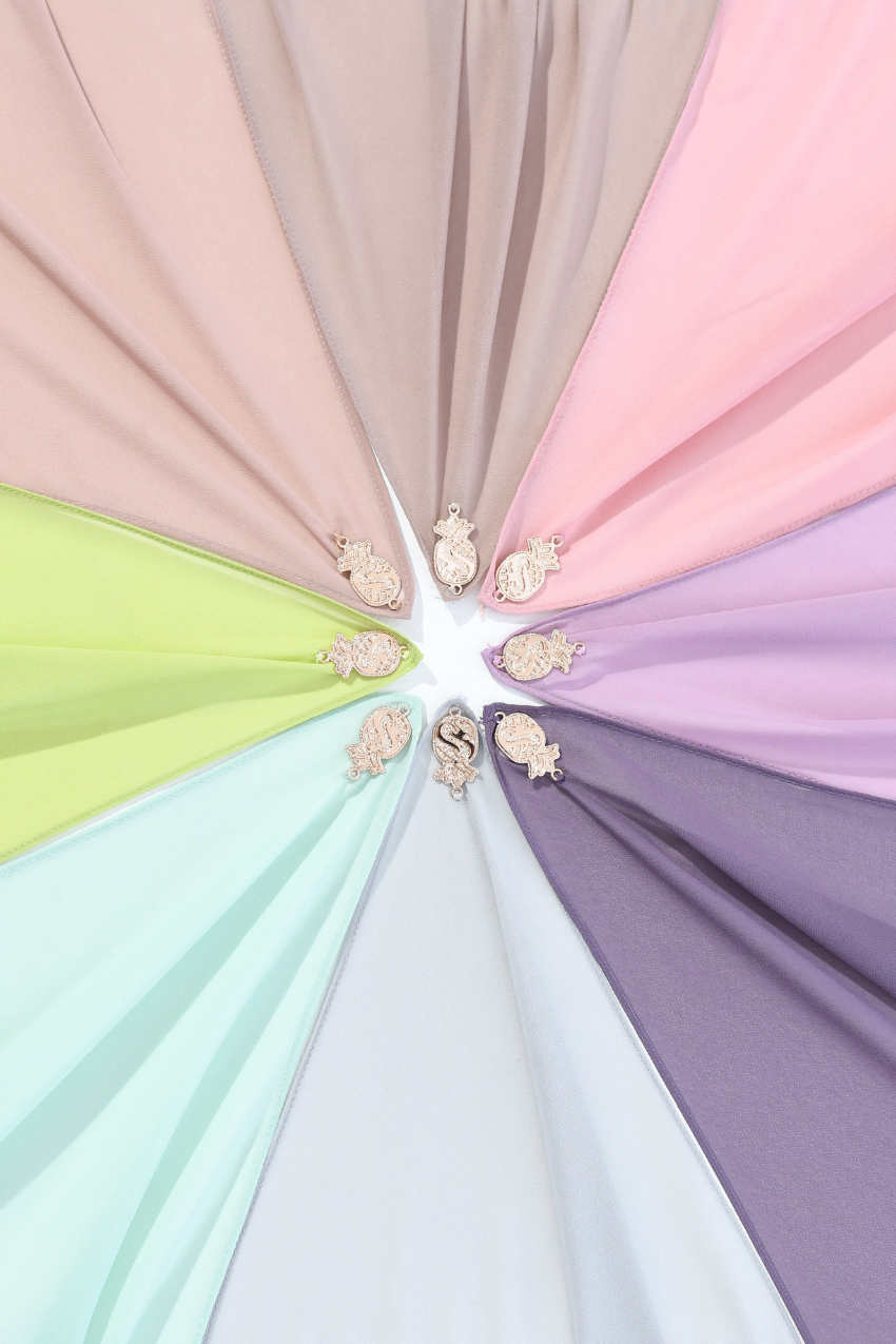 YES DEFECT - Madison Classic Lux Chiffon Semi Instant In Snow White ( Pure White )