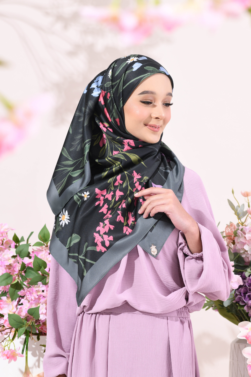 YES ( Square ) Soulful Bloom Mixed Silk Satin Scarf ( Sara )