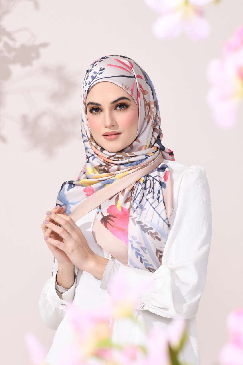 YES ( Square ) SWEETHEART Soft Silk Matte Satin ( FRIENDSHIP )