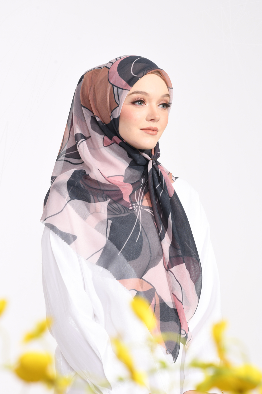 YES THESUGAREDIT Abstract Flower Series Japanese Voile In Square ( Black Peach )