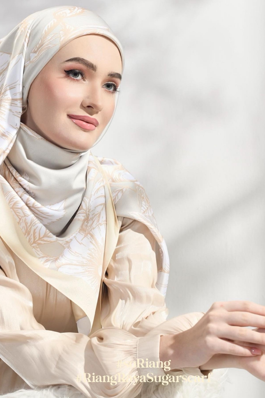 YES (Square) Rindu Mixed Satin Silk Scarf  - Mekar