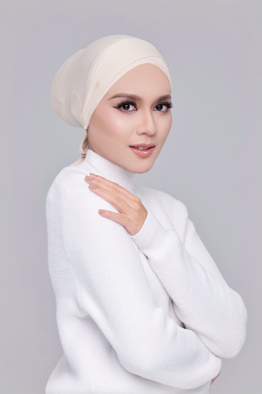 ( Signature Criss Cross) BambooViscose Ultimate Comfort Underscarf Inner In (Cream)