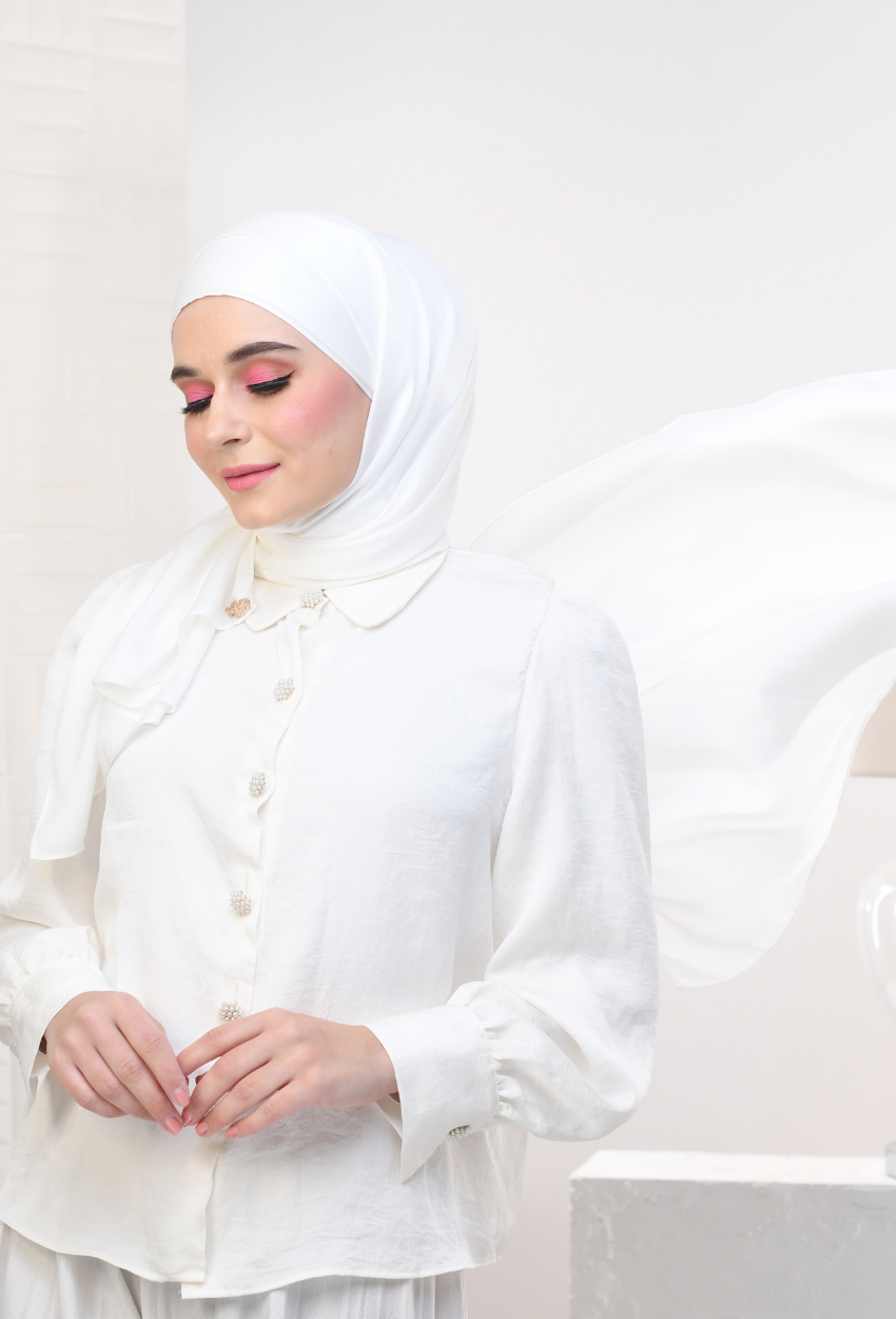 YES DEFECT - YOUR NEW MATE Smooth Satin Silk - Marshmallow