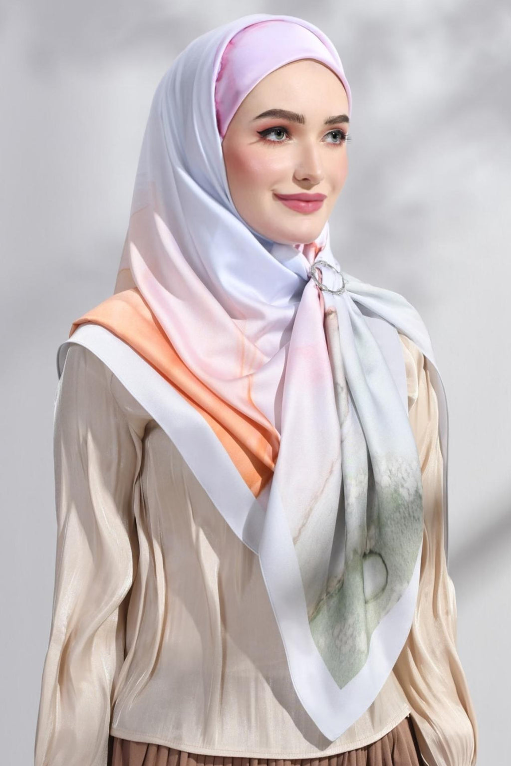 YES ( Square ) Dolce Mixed Satin Silk ( Orange Punch )