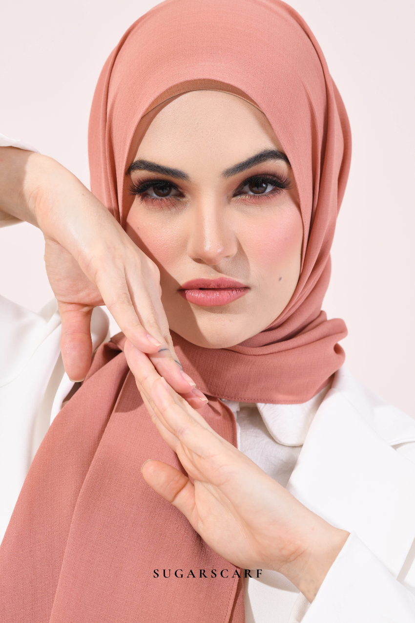 YES DEFECT -  Mindy Paris Chiffon Scarf in LOOKING GOOD