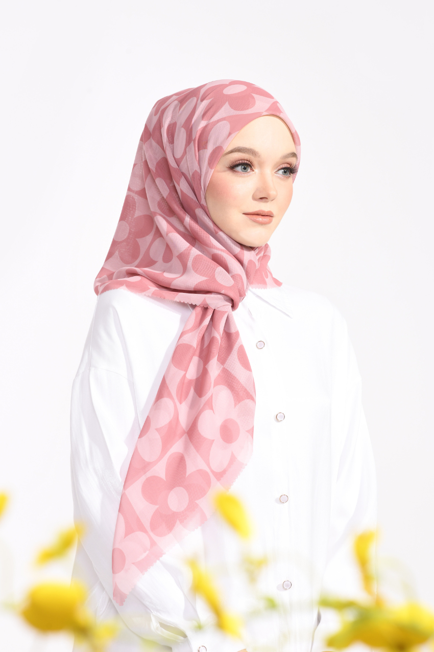 THESUGAREDIT Fiora Flower Series Japanese Voile In Square ( Dusty Pink )