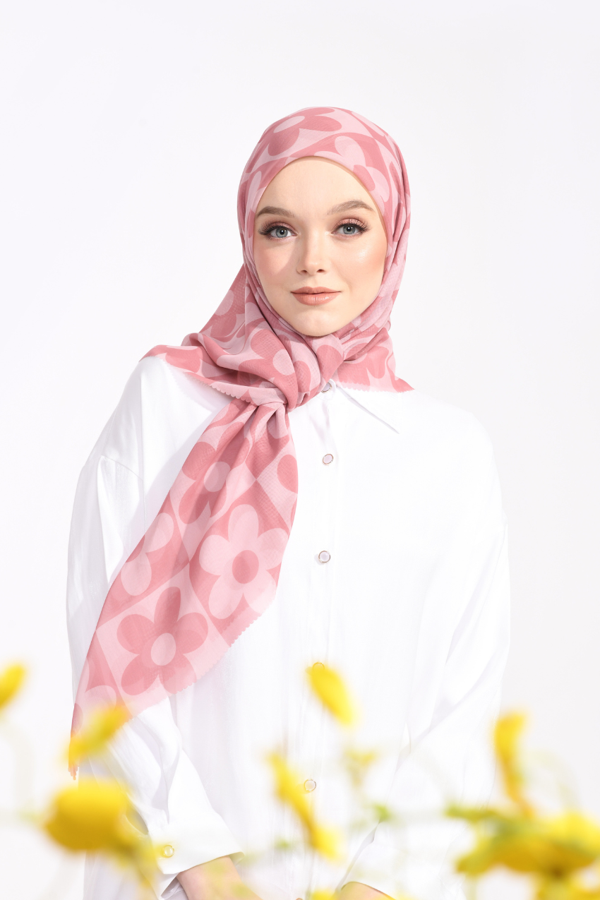 YES THESUGAREDIT Fiora Flower Series Japanese Voile In Square ( Dusty Pink )