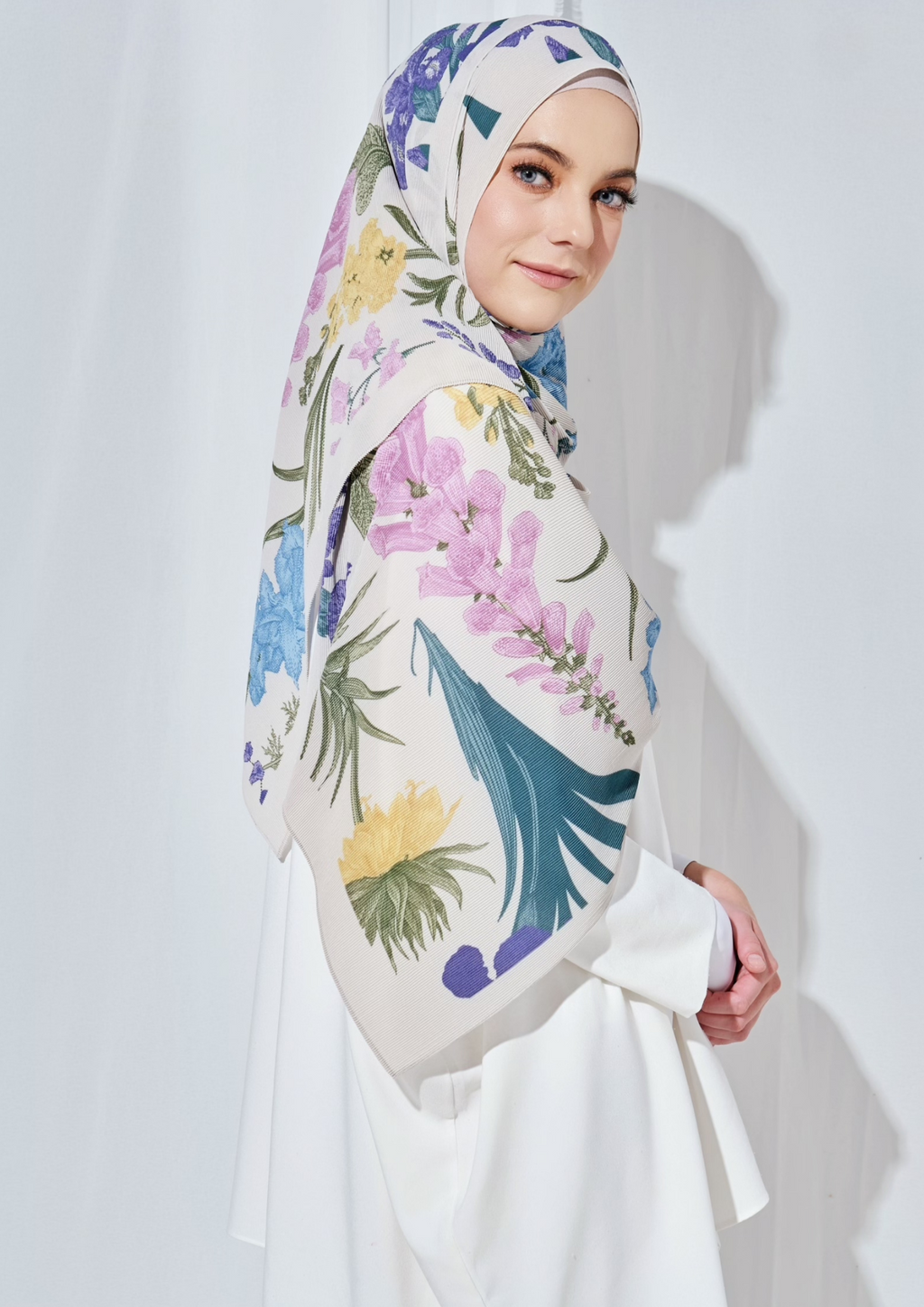 (SAMPLE) (Pleated Shawl) Bloom Journey Wide Pleats Scarf In Forever17