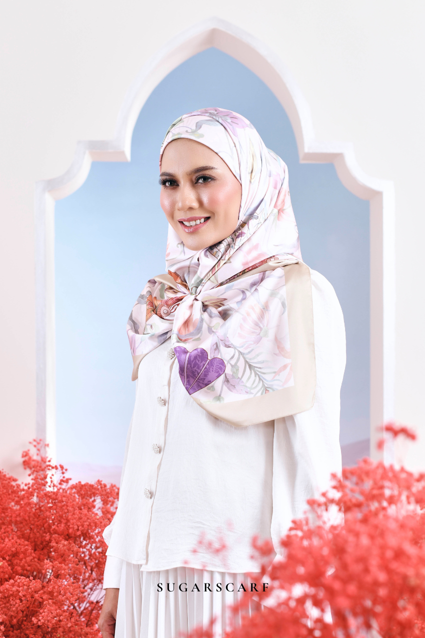 YES ( Square ) Garden of Hurrem Bloom Mixed Silk Satin Scarf ( DENIZ )